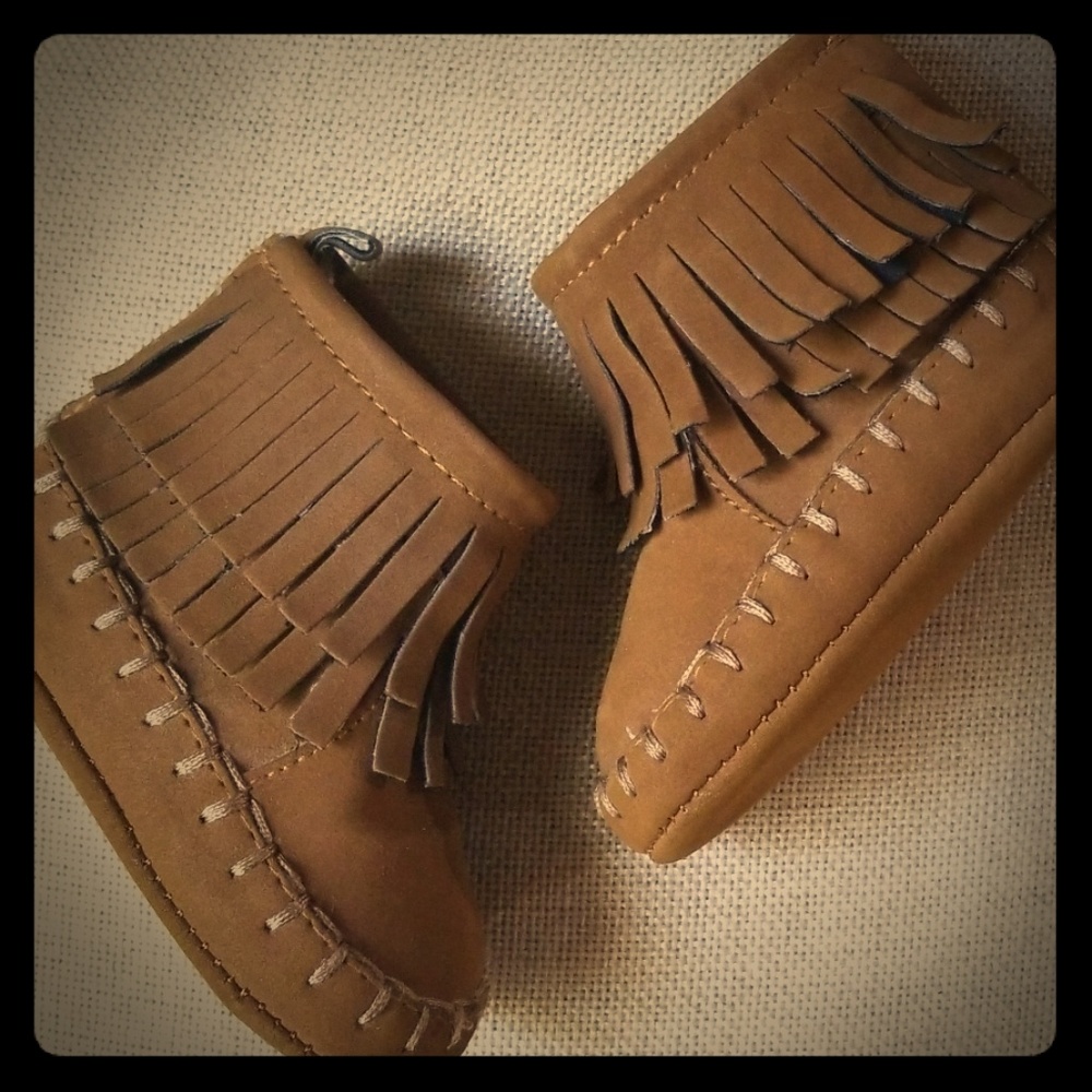 Old Navy Hightop Tan Baby Moccasin Boots